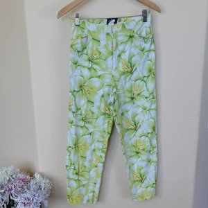 Versailles Green Lilies Capri Pants- Size 8